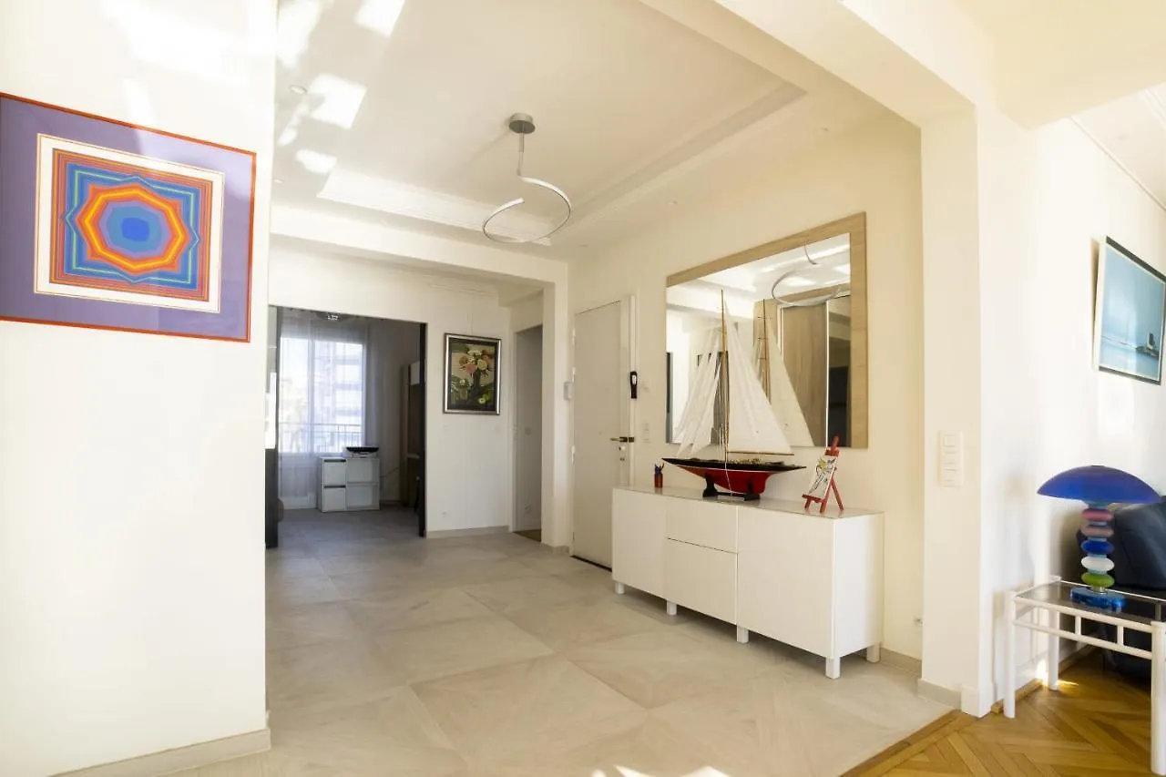 3-Br Apartment Sea View By The Beaches Cannes Frankreich