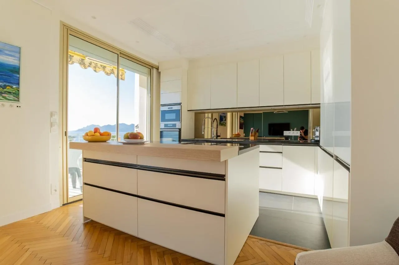 3-Br Apartment Sea View By The Beaches Cannes 0*,  Frankreich