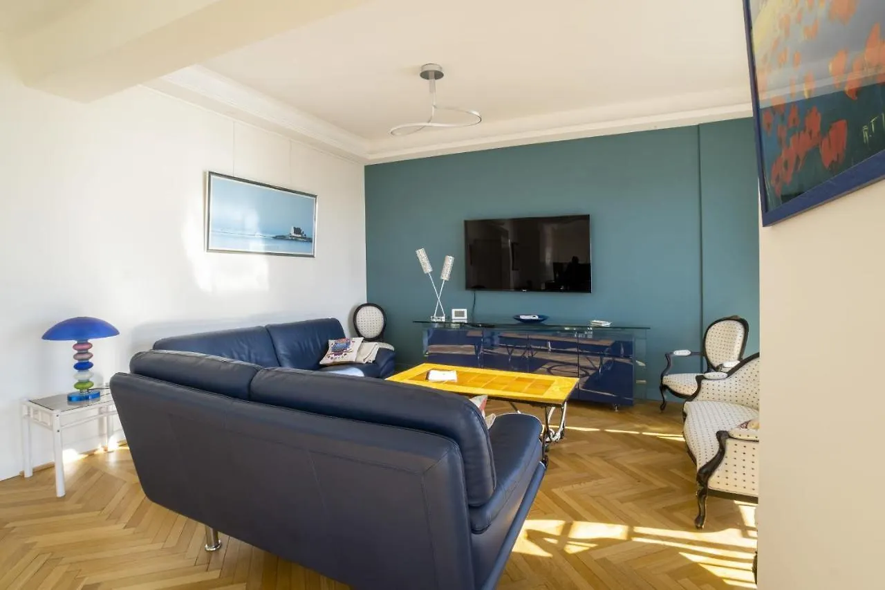 3-Br Apartment Sea View By The Beaches Cannes France